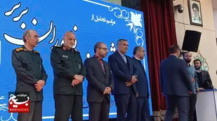 بسیج وظیفه دارد تمام نخبگان را برای حل مسائل پای کار بیاورد