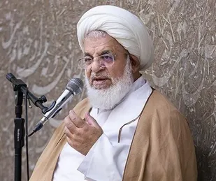سیره امام و سیر انقلاب بدون تحریف به نسل جدید منتقل شود
