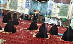 ما باید از روحیه ولایتمداری سردار سلیمانی الگوبرداری کنیم
