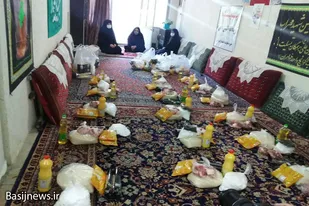توزیع بسته&zwnj;های غذایی توسط گروه جهادی پایگاه ریحانه النبی اسدآباد