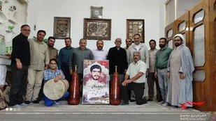 دیدار فرمانده لشکر 14 امام حسین (علیه السلام)با خانواده شهیدعلی اکبر آزادپور در آران وبیدگل