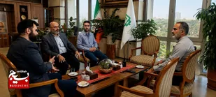 دیدار فرمانده مرکز مقاومت بسیج بنیاد مستضعفان با مدیرعامل محترم هلدینگ سیاحتی و مراکز تفریحی پارسیان