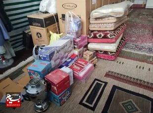 کمک های مومنانه،تقدیم لوازم خانگی در اشکفتک