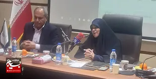 دستیار رئیس جمهور پای درددل اساتید و دانشجویان دانشگاه علوم پزشکی کرمانشاه نشست