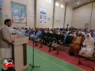 ایثار شهدا سند افتخار ملت ایران در هفته دفاع مقدس است