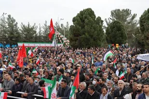 خروش بی نظیر مردم کرمان در جشن ۴۵ سالگی انقلاب اسلامی ایران