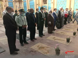 تجدید پیمان با آرمانهای امام راحل و شهدای دفاع مقدس