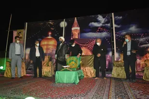 جشن بزرگ زیرسایه خورشید دربیت الرضای بهاباد برگزار شد
