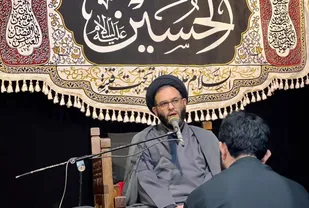 رسالت امروز ما این است که از قیام عاشورا، ولایتمداری را بیاموزیم