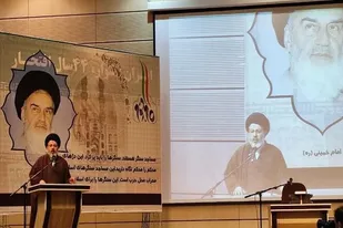 مساجد مسیر دستیابی  به اهداف آرمانی امام راحل