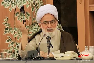وحدت حوزه و داشگاه زمینه موثر برای تحقق جهش تولید است