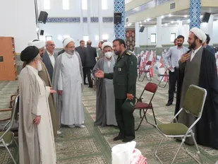 توزیع ۱۰۰۰ بسته معیشتی بین نیازمندان در رزمایش احسان دانشجویی دانشگاه آزاد اسلامی یزد