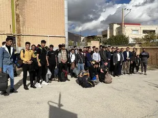 اعزام کاروان زیارتی بسیجیان فارسانی به مشهد مقدس
