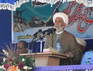 امنیت و استقلال امروز ایران دستاورد دفاع مقدس است/برخی باید فکر زانو زدن در برابر دشمن را از سر بیرون کنند
