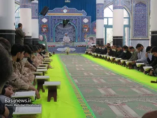 برگزاری محفل انس با قرآن کریم در جوار امامزاده ساره مریم(علیهاالسلام)