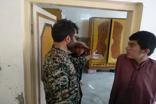 امداد رسانی گروه های جهادی بسیج شهرستان کنارک به مردم سیل زده