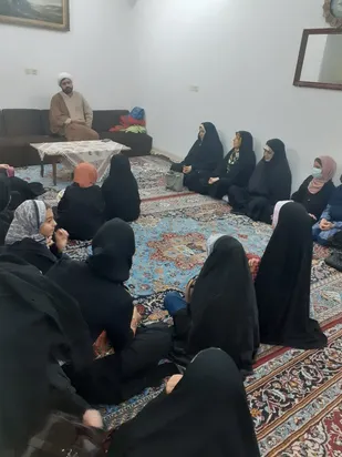 دورهمی دوستانه با طعم جهادتبیین/تجلیل از متربی فعال حلقه صالحین