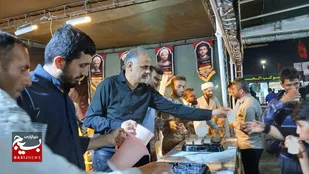 خدمت&zwnj; رسانی جهادی گروه&zwnj;های سازندگی باغملک به زائران اربعین حسینی