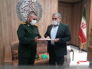 دیدار فرمانده سپاه ناحیه خمینی شهر با فرماندار شهرستان