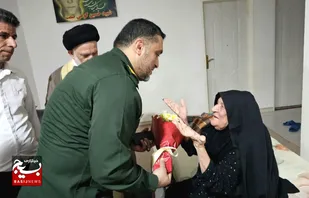 دیدار مسئولان شهرستان دیر با ۱۲۰ خانواده شهید به مناسبت هفته دفاع مقدس