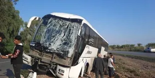 تصادف اتوبوس و پراید در محور شوش اهواز پنج مصدوم بر جای گذاشت