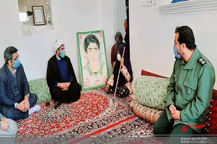 دیدار امام جمعه هامون با خانواده شهدا