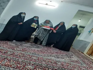قدر دانی از مادر شهید غلامزاده به مناسبت روز مادر/برگزاری همایش پیاده رویی بانوان پایگاه مقاومت مائده