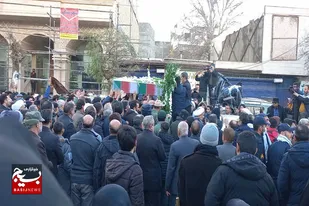استقبال پرشور مردم ولایی نهاوند از شهدای گمنام