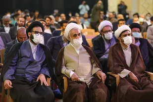 امام سجاد(ع) و حضرت زینب(س) معلم شعرا و مداحان در جهاد تبیین هستند/ اثرگذاری شاعر و مداح بسیار جدی است