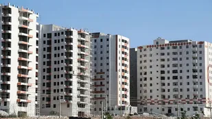 چهارقلوهای زنجانی کلید یک واحد آپارتمانی را هدیه گرفتند