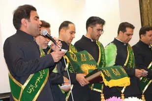 جشن میلاد حضرت فاطمه زهرا(سلام الله علیها) با حضور خادمان و پرچم متبرک آستان قدس رضوی