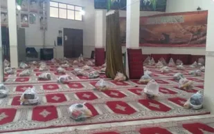 تهیه و توزیع یکصد بسته معیشتی کمک مومنانه بین نیازمندان در جلیل آباد