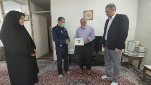 تجلیل از شاعر انقلابی شهرری