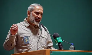 مقاومت تنها راه ایستادگی در برابر دشمنان است