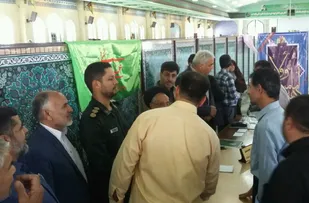 میز خدمت جهادی در مصلی نماز جمعه سیرجان و زرند برگزار شد
