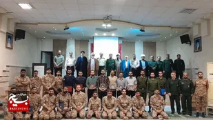تجلیل از ۱۵ سرباز در قالب طرح شهید سلیمانی به مناسبت هفته دفاع مقدس