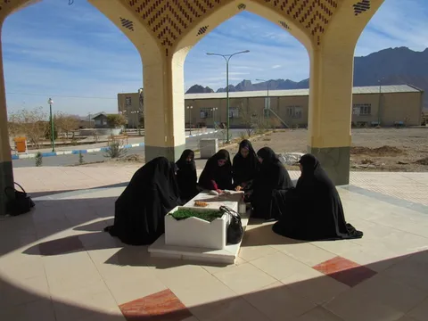 غبارروبی مزار شهید گمنام دانشگاه شهید مطهری شهرستان تفت