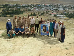 پیاده روی سربازان سپاه سرخه در امامزاده علی روستای افتر