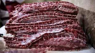 عوامل گرانی گوشت قرمز در بازار &zwnj;چیست؟