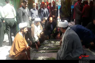 غبارروبی و گلباران قبور مطهر شهدای نهاوند