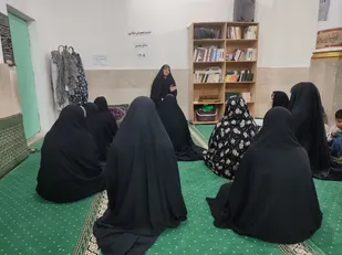 نشست بصیرتی بانوان بسیجی چابهار؛ تأکید بر سواد رسانه&zwnj;ای و مقابله با شایعات