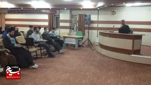 خروجی حلقه های صالحین فردی چون شهید «محسن صداقت» است