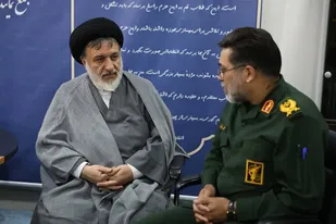 دیدار فرمانده سپاه انصارالحسین(ع) همدان با رئیس مجمع نمایندگان طلاب و فضلای حوزه&zwnj;های علمیه قم