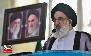 جبهه انقلاب دائماً روشنگری و تبیین کند/ شعار مرگ بر آمریکا رمز اقتدار ماست/ هرکسی در جمهوری اسلامی مسئولیتی دارد باید خودش را خادم بداند