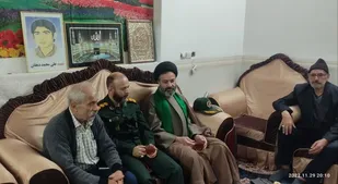 شهیدی که وصیت نامه اش در دانشگاه تهران نصب شد