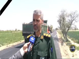 جهادگران بسیج سازندگی و آسفالت جاده بین مزارع در گلپایگان+فیلم