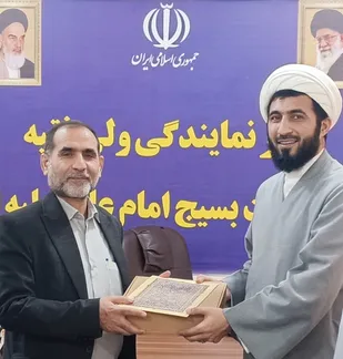 تجلیل از پیشکسوت عرصه جهاد تبیین و روشنگری