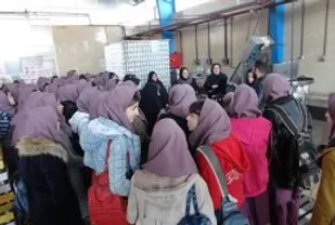 بازدید دانش آموزان استان کرمانشاه از شرکت بهساز غذای زاگرس