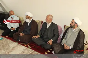 دیدار مسئول دفتر نمایندگی ولی فقیه در سپاه ناحیه مقاومت بسیج امام هادی(ع) با خانواده شهید روحانی قادر اسدی
