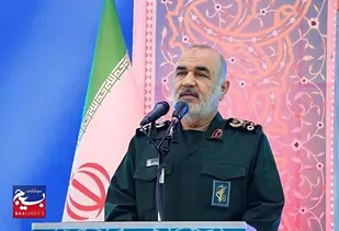 شکست&zwnj;ناپذیر شده&zwnj;ایم/هر اقدامی برای رویارویی با قدرت دفاعی ما به مثابه سر به صخره کوبیدن است&zwnj;